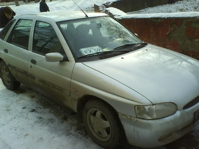 Фото в бортжурнале Ford Escort Mk6