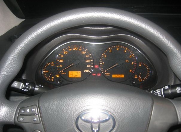 Фото в бортжурнале Toyota Avensis II
