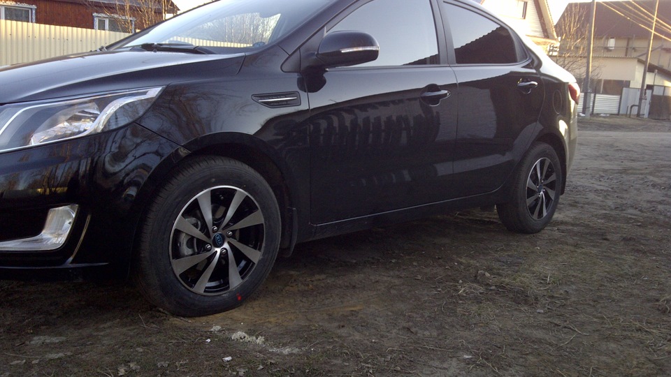 KIA Rio Black KиRиЛ