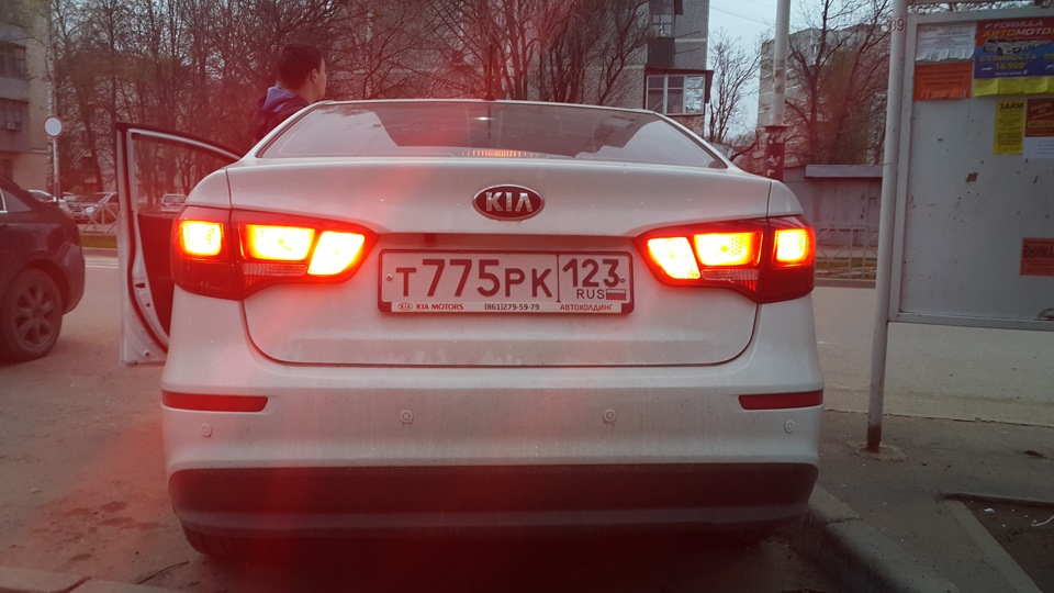 Как было! Слепящие ТУМАНКИ — KIA Rio (3G)