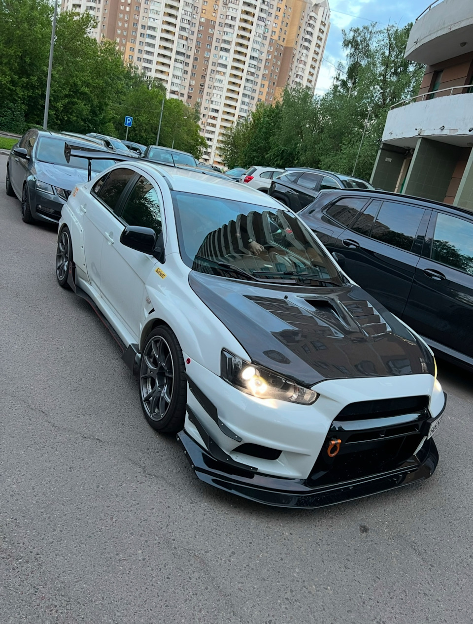 Злая ракета — Mitsubishi Lancer Evolution X