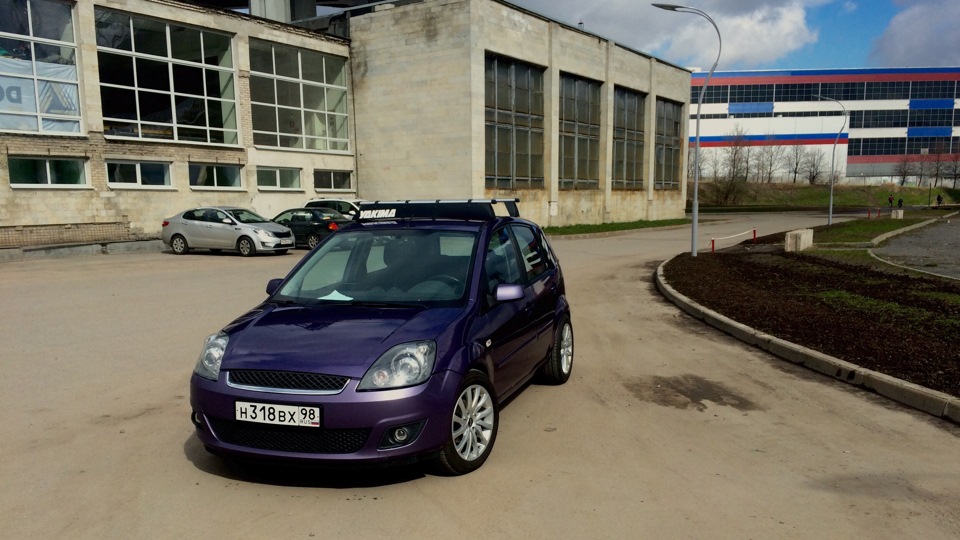 Ford Fiesta Черника