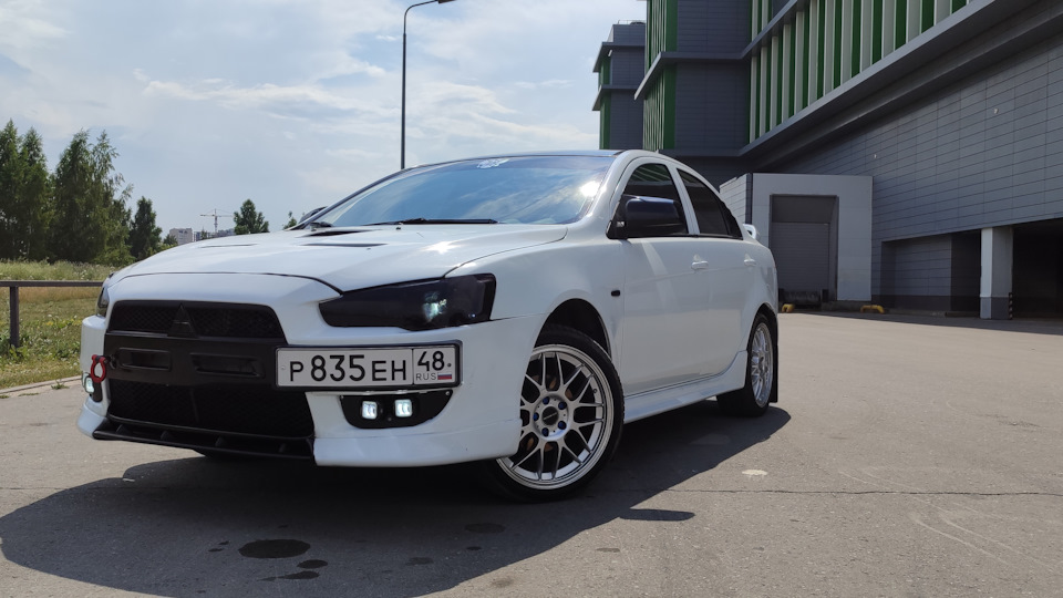Mitsubishi Lancer