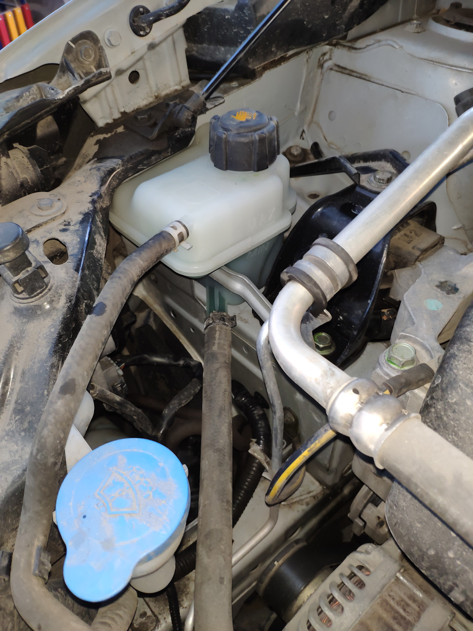 Новый бачок на месте! — Nissan Qashqai (1G)