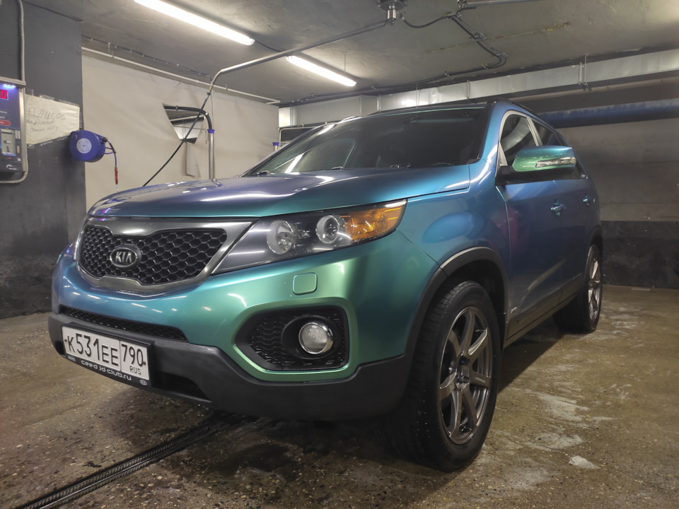 На мойке самообслуживания — KIA Sorento (2G)