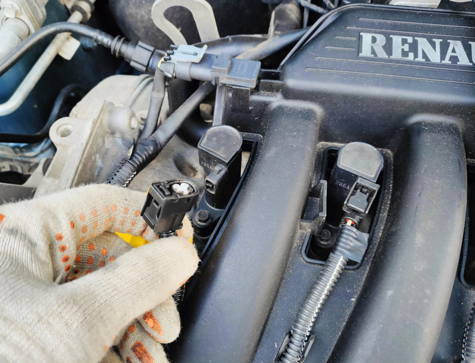 Фото в бортжурнале Renault Logan (1G)