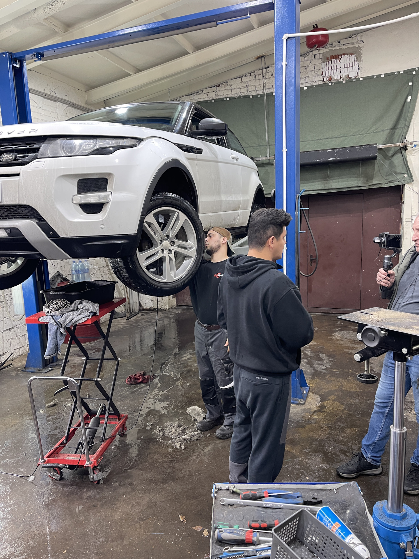Замена трансмиссионной жидкости АКПП ZF 9HP48 — Land Rover Range Rover ...