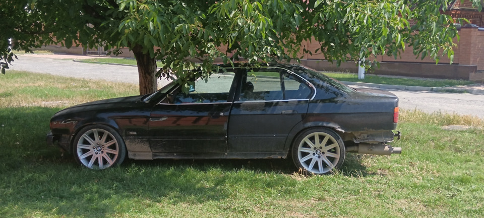 Фото в бортжурнале BMW 5 series (E34)