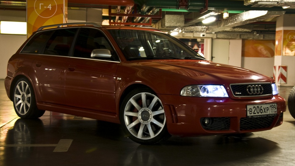 Audi RS4 2.7битурбо