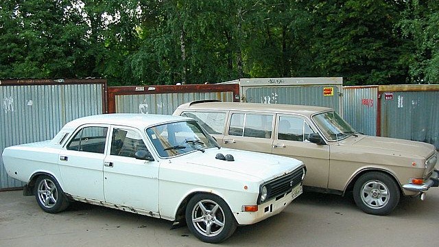 GAZ 24