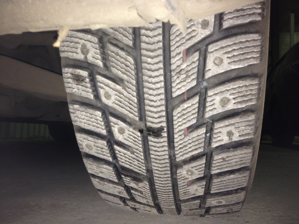 Kumho KW-22 I'Zen. Пробег не более 6 тысяч за все время эксплуатации. — Hyundai i30 (1G). Запчасти на фото: Kumho I Zen KW22
