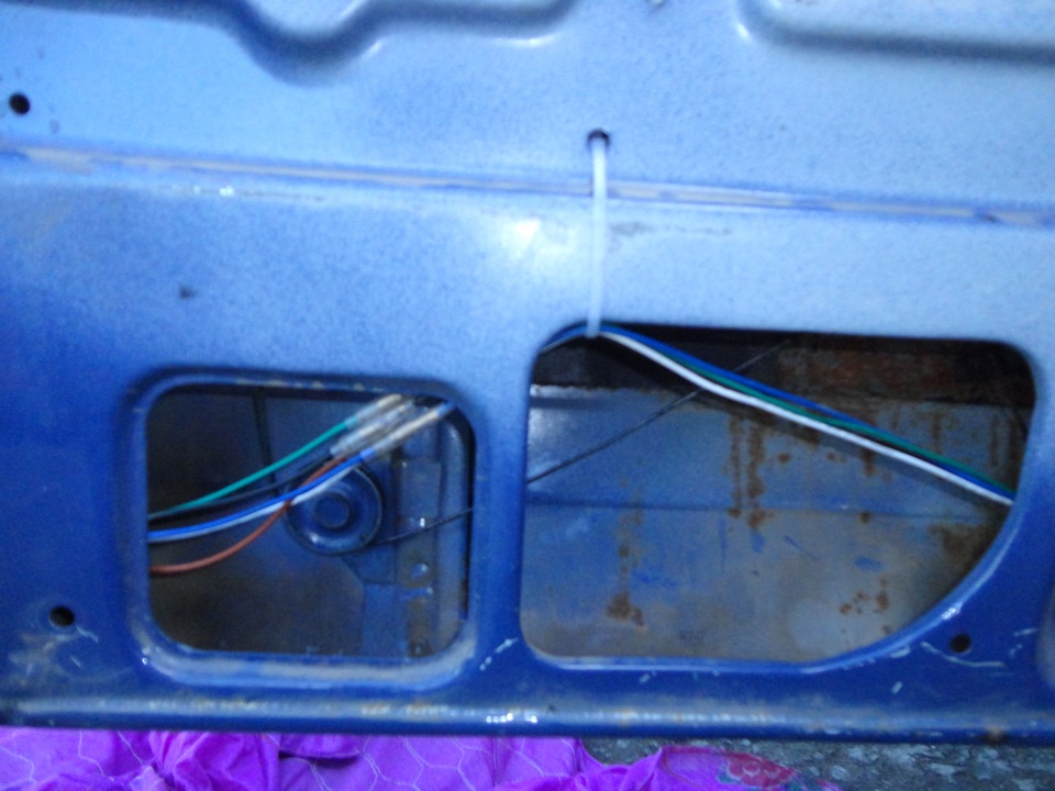 проводка передней двери — Lada 21074