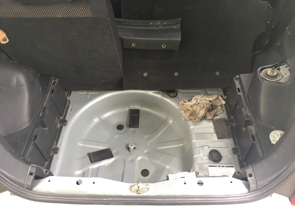 Фото в бортжурнале Toyota ist (1G)