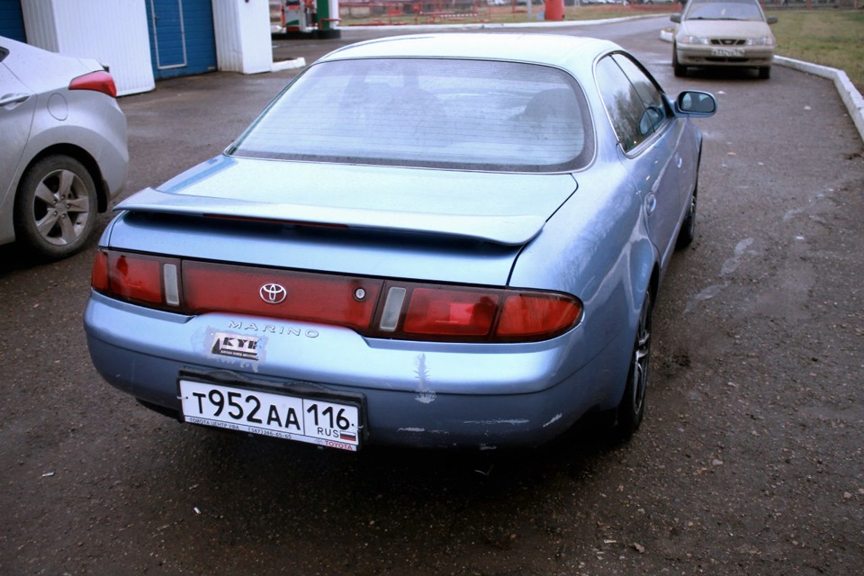 бампер печаль, надо красить… — Toyota Sprinter Marino