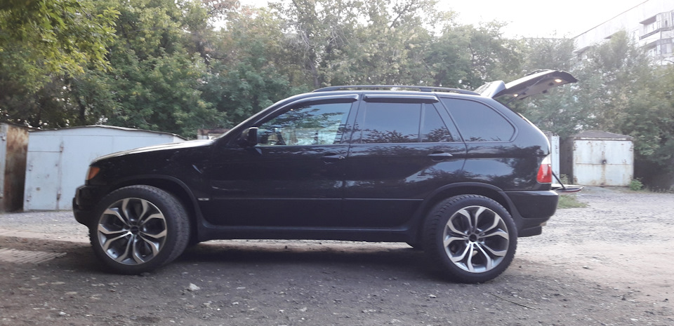 Фото в бортжурнале BMW X5 (E53)