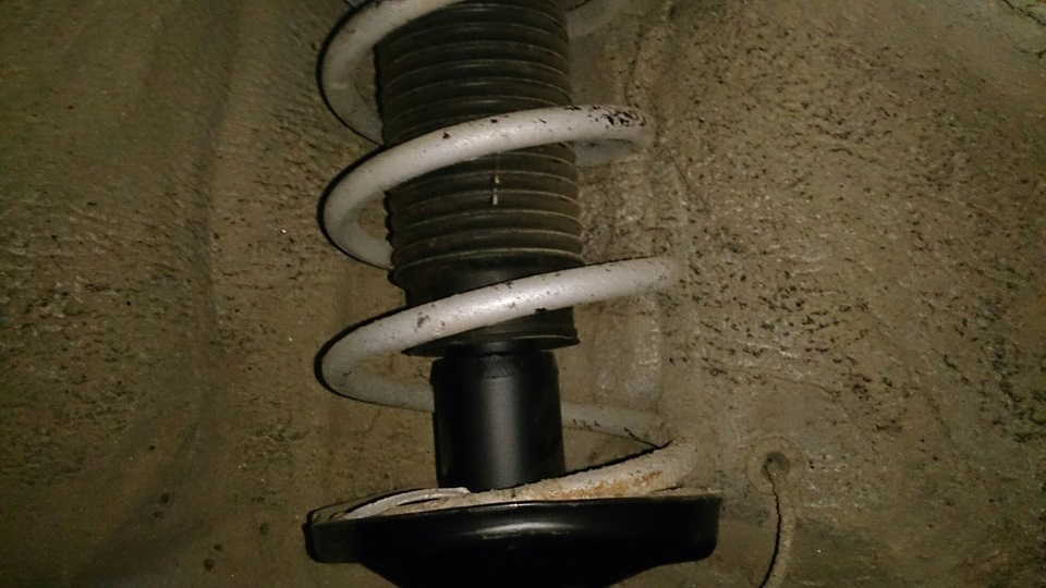 Фото в бортжурнале Toyota Avensis I