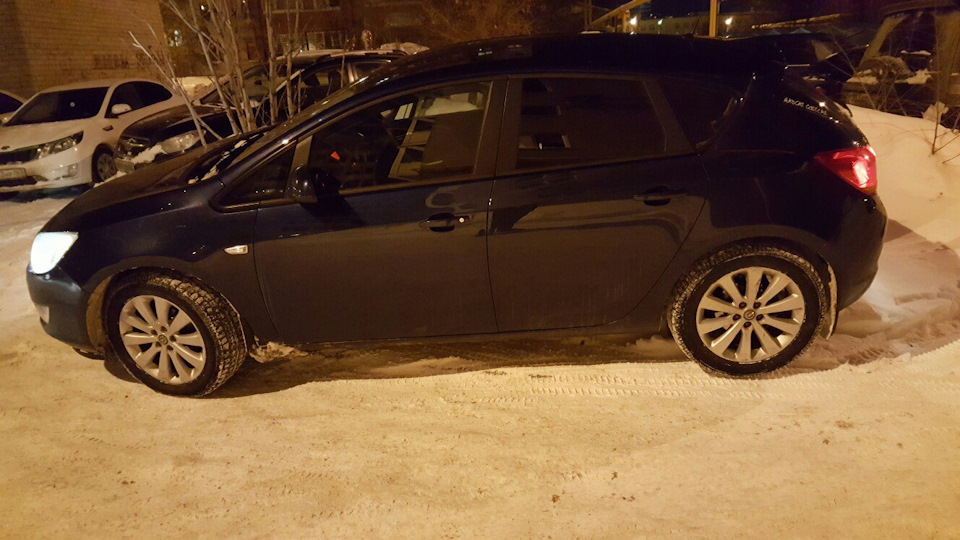 зима 215 55 17 — Opel Astra J
