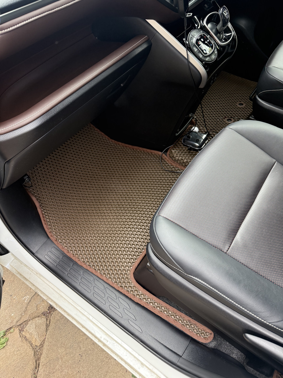Photo from the logbook Toyota Esquire