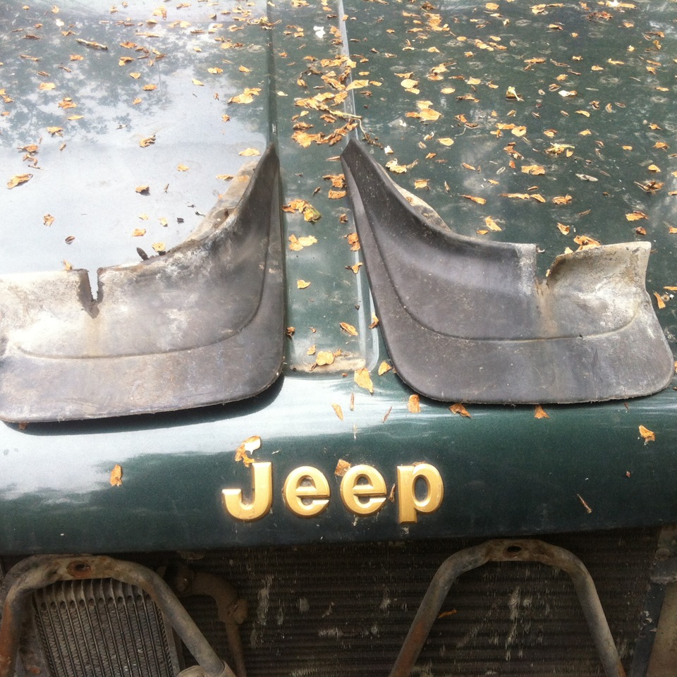 Брызговики передние. — Jeep Grand Cherokee (ZJ)