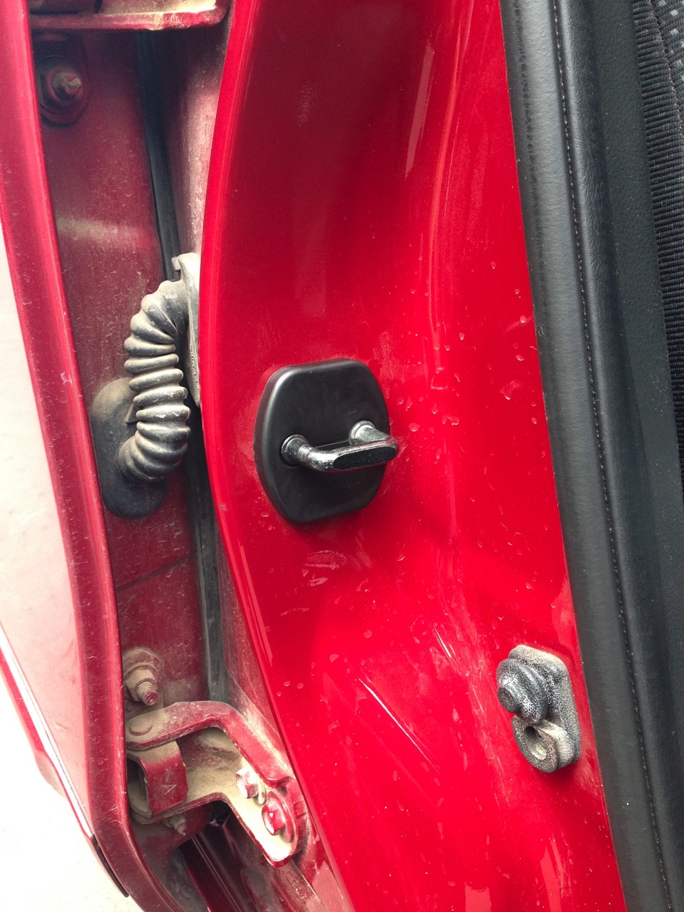 вот так это стало за $3 на всех 4х дверях — Nissan Note (1G)