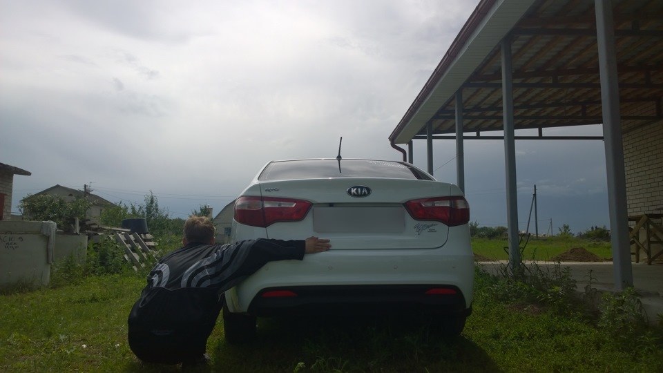 ) — KIA Rio (3G)
