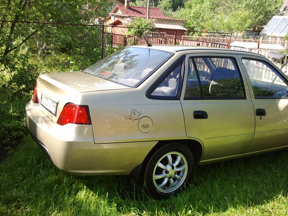 Чистое золото — Daewoo Nexia (N150) бензин, 1,5 л, 2010 года