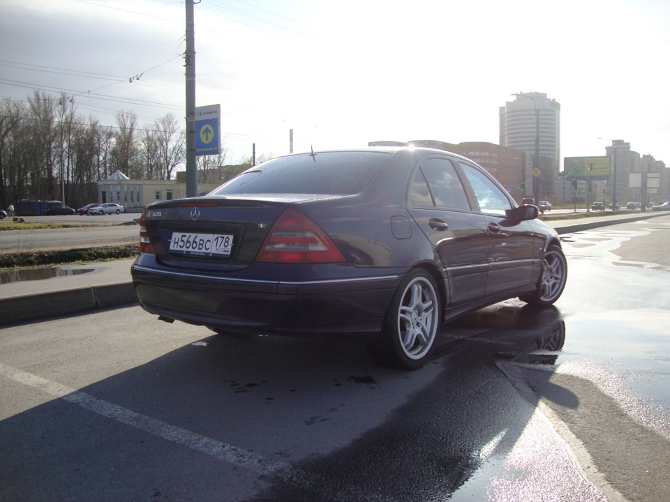 Фото в бортжурнале Mercedes-Benz C-Class (W203)