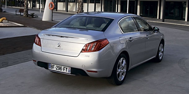 Peugeot 508 — Citroen C5 (2G). Запчасти на фото: BF296