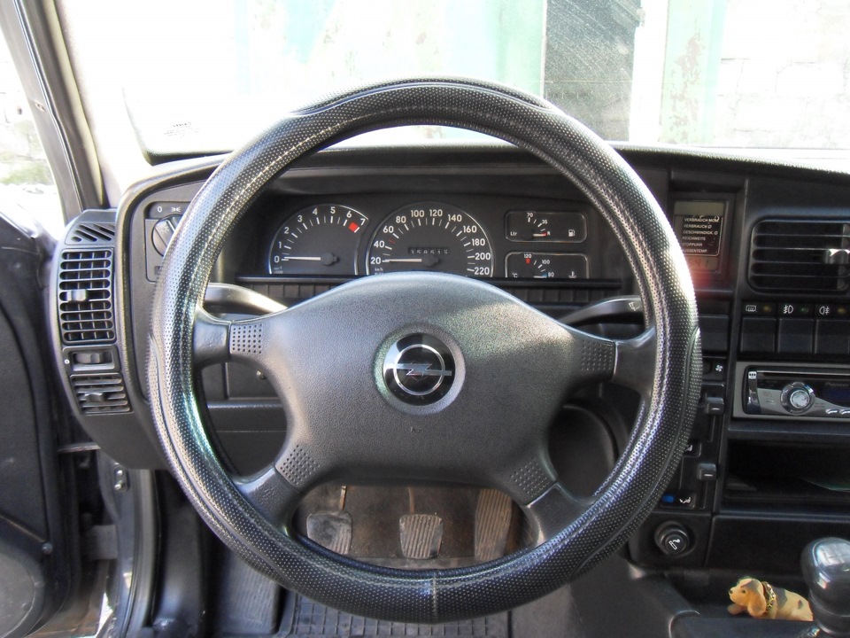 Фото в бортжурнале Opel Omega A