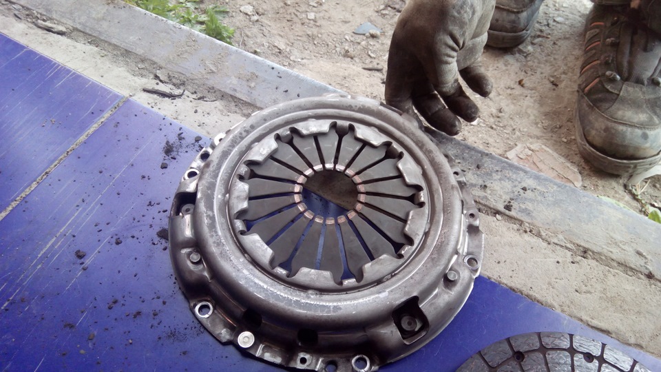 Фото в бортжурнале Toyota Auris (1G)
