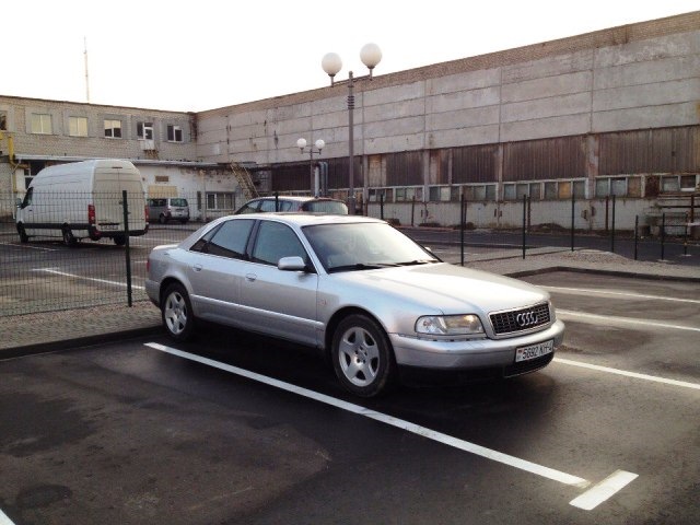 Фото в бортжурнале Audi A8 (D2)