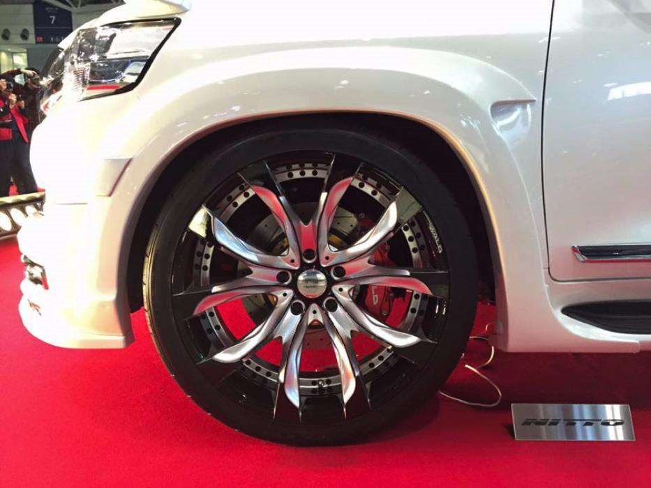 Фото в бортжурнале Toyota Land Cruiser 200