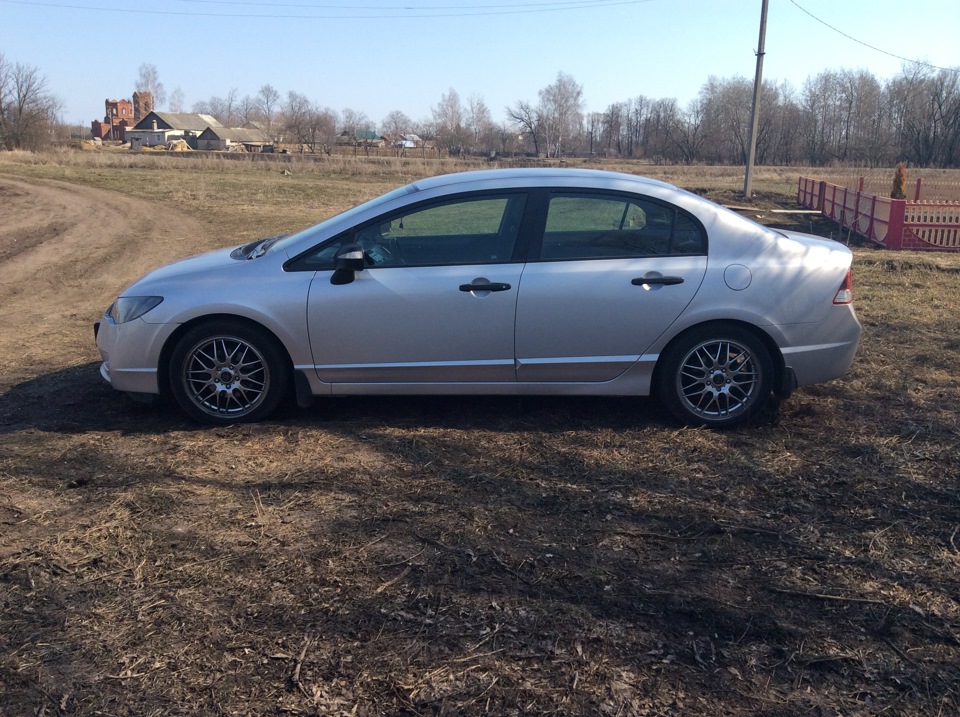 Фото в бортжурнале Honda Civic 4D (8G)