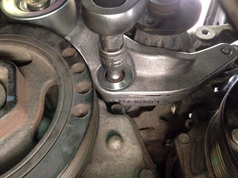 Фото в бортжурнале Honda Civic 4D (8G)