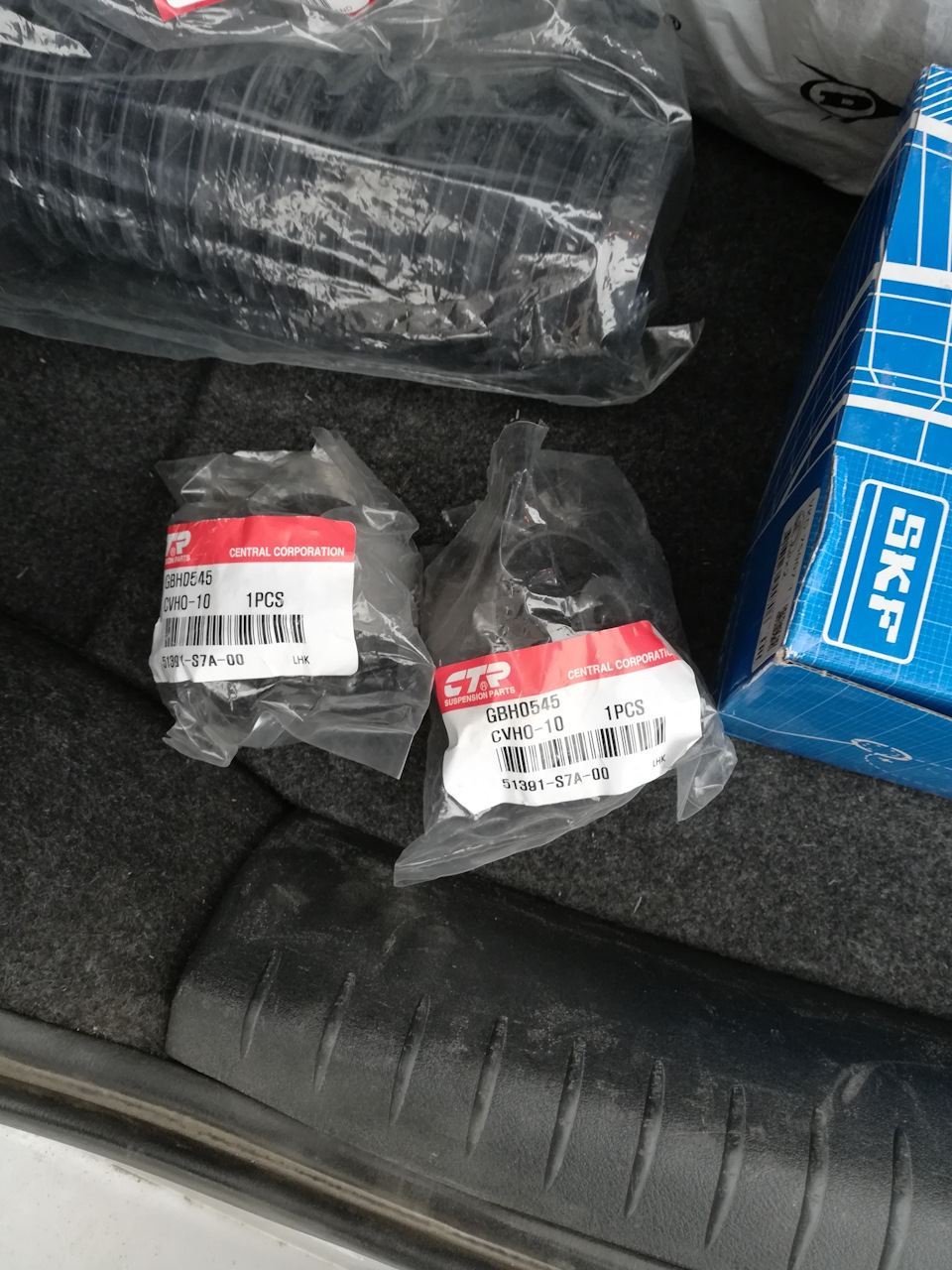 Фото в бортжурнале Honda Civic 4D (8G). Запчасти на фото: CBHO5, CVHO10