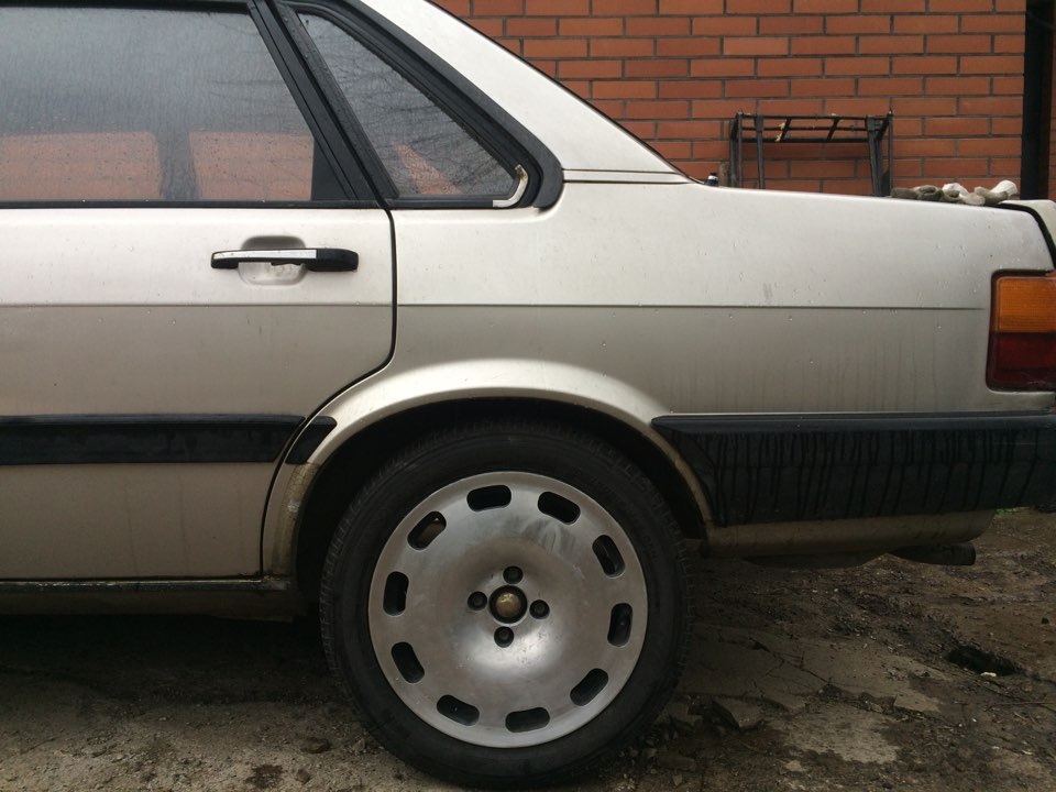 Фото в бортжурнале Audi 80 (B2)