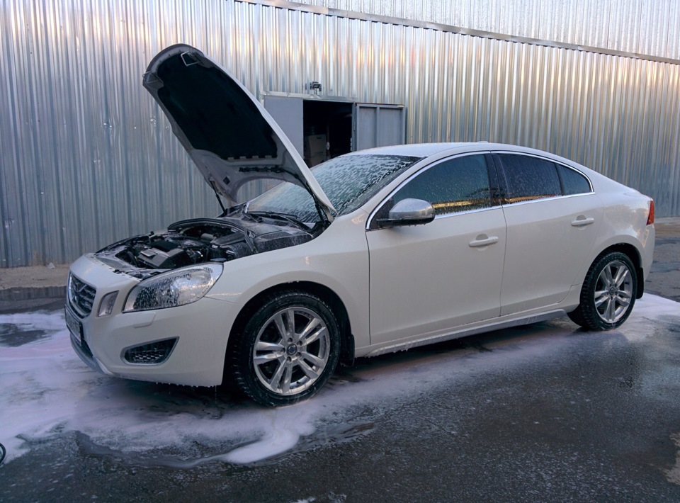 Фото в бортжурнале Volvo S60 (2G)