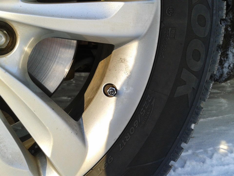 Колпачок на ниппель — Hyundai ix35