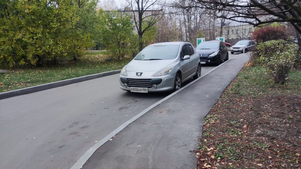 На тестах — Peugeot 207