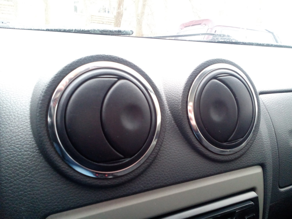 Фото в бортжурнале Renault Logan (1G)