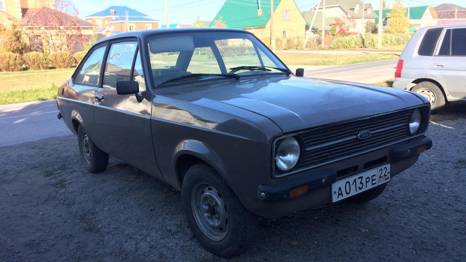 Фото в бортжурнале Ford Escort Mk2
