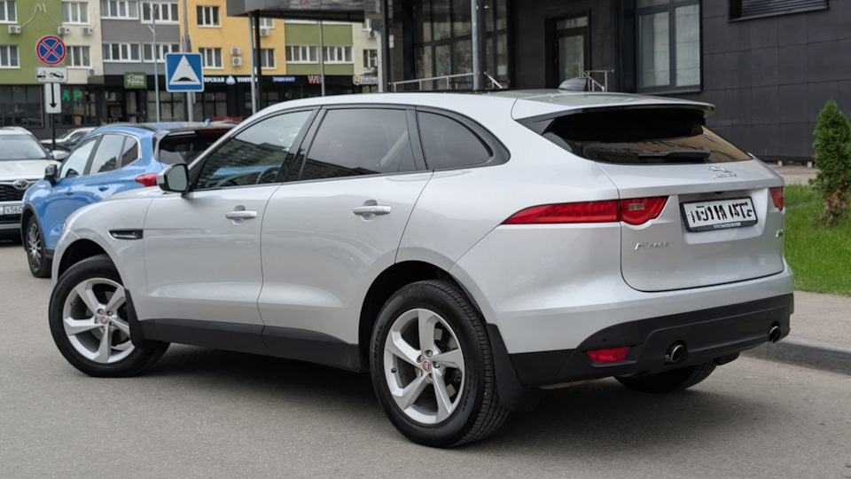 Jaguar F-Pace