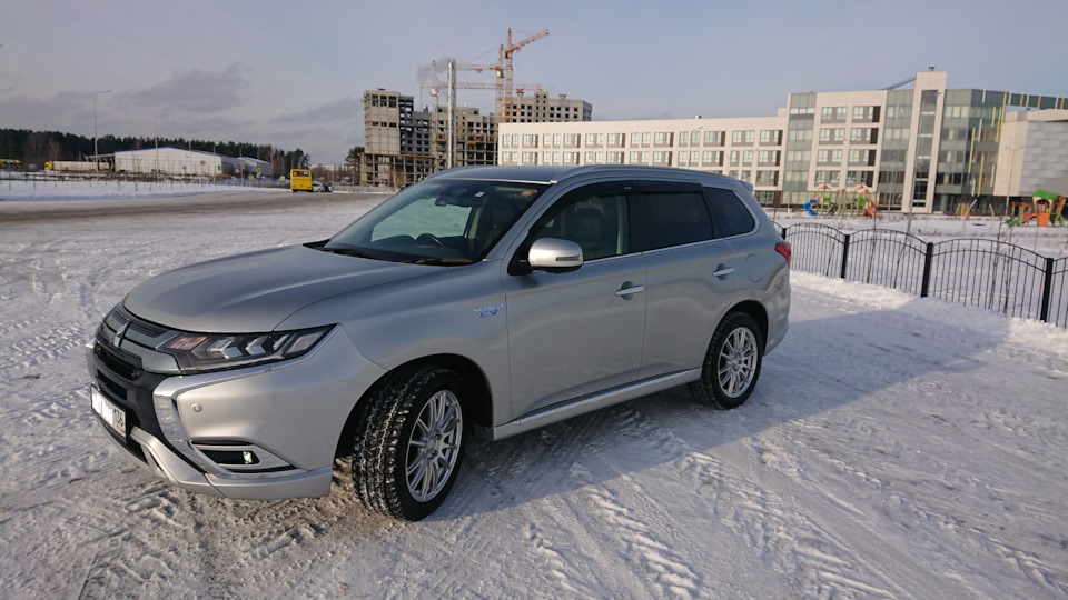 Фото в бортжурнале Mitsubishi Outlander PHEV