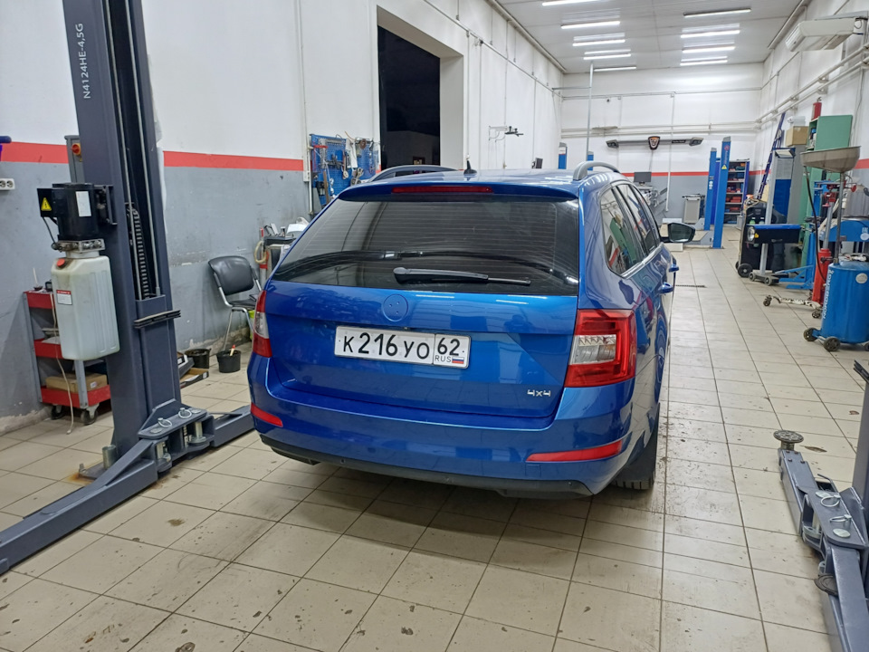 Фото в бортжурнале Skoda Octavia Combi A7 Mk3
