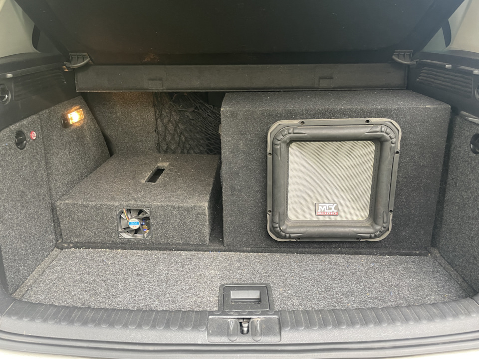 Процессор Audison Bit One.1 для сабвуфера — Volkswagen Tiguan (1G