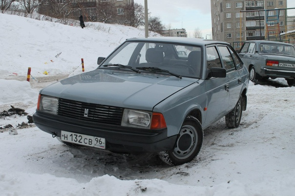 Рамки дверей в цвет кузова с 1995 года — Москвич 2141