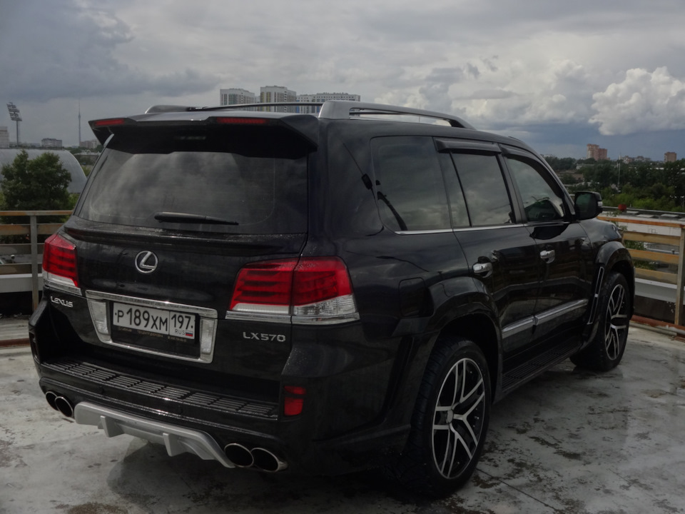 Фото в бортжурнале Lexus LX (URJ200/URJ201)