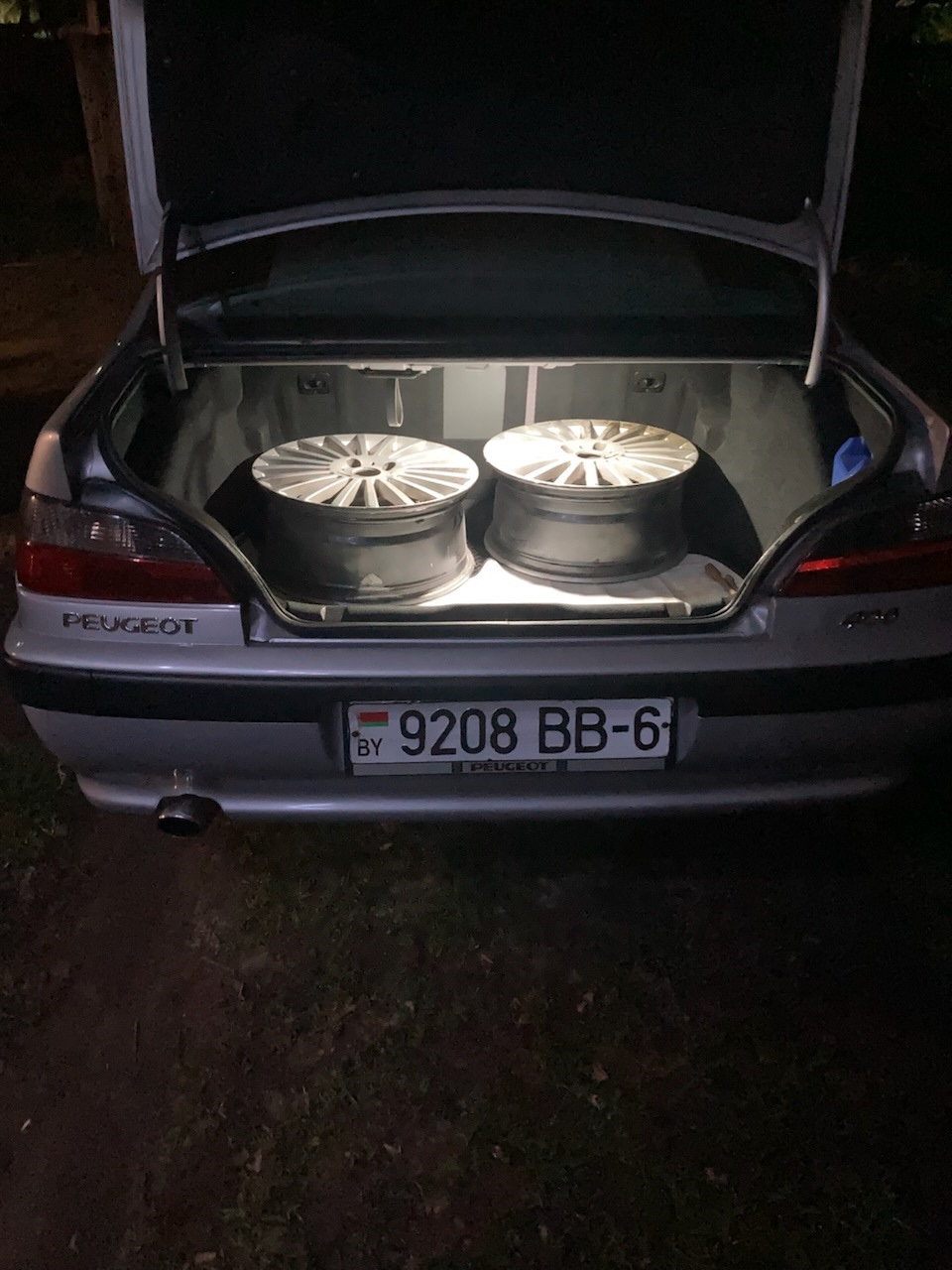 Вы их уже возможно видели тут на Д2 — Peugeot 406