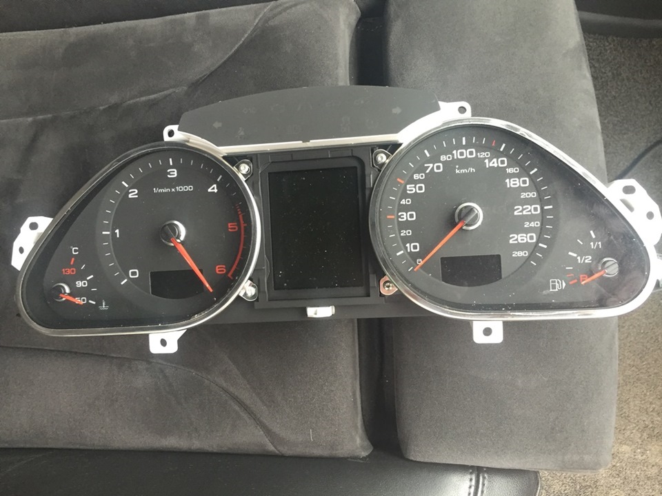 Фото в бортжурнале Audi A6 (C6)