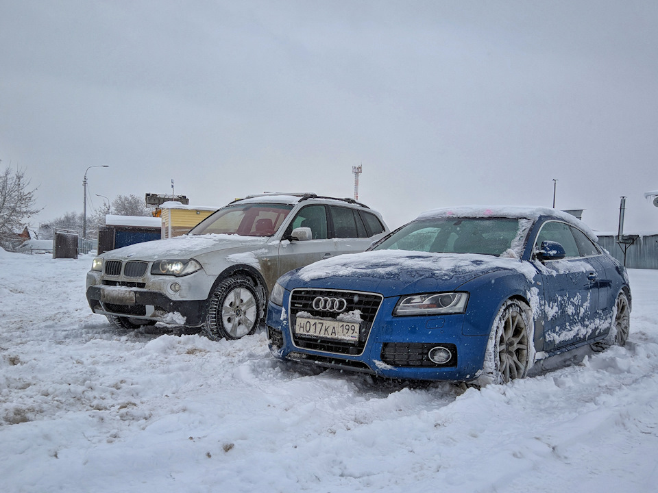 Приехали к озеру дрифтить два дурака )) — Audi A5 (1G)